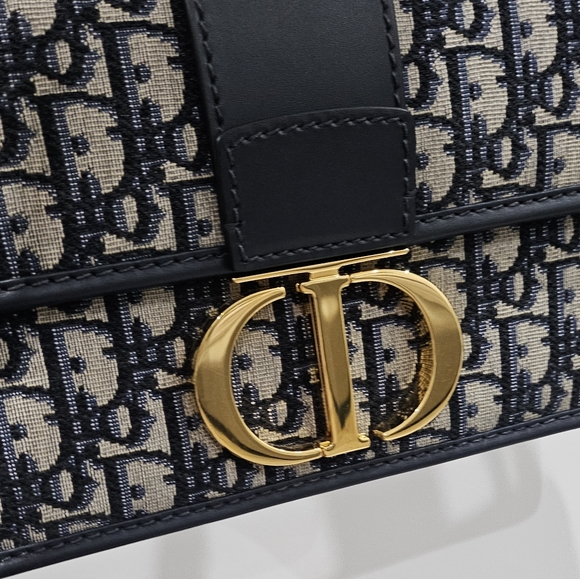 *SOLD* Dior 30 Montaigne Chain Bag - Picture 9 of 12